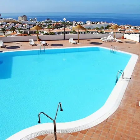 Sea Breeze Apartment